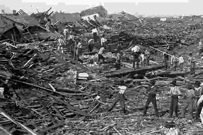 Photograph Of The Devastation Caused By The Galveston Hurricane Of 1900 The Deadliest Hurricanes Then And Now (The Deadliest #2 Scholastic Focus)